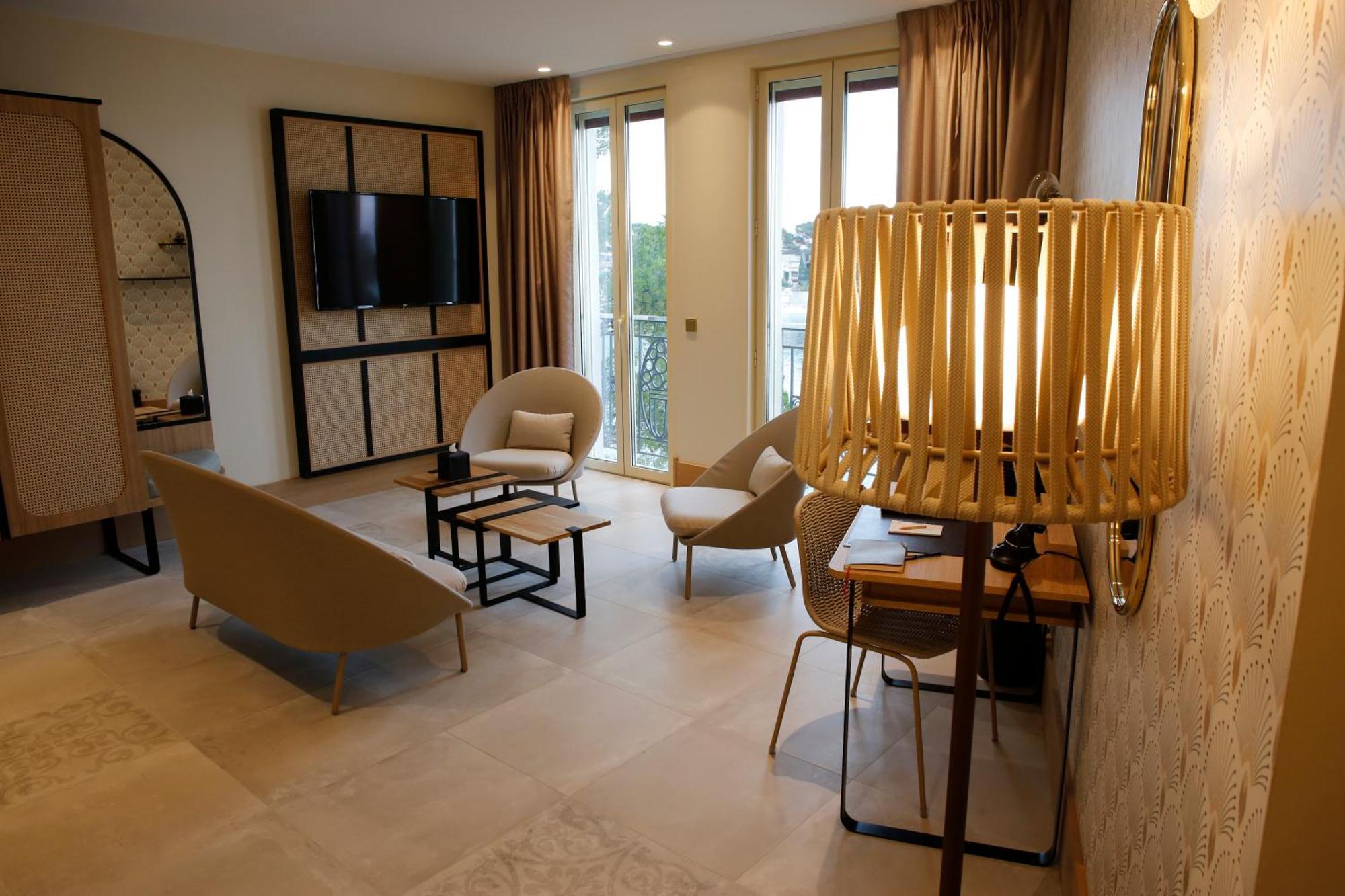Splendid Hotel & Spa บ็องโดล ภายนอก รูปภาพ